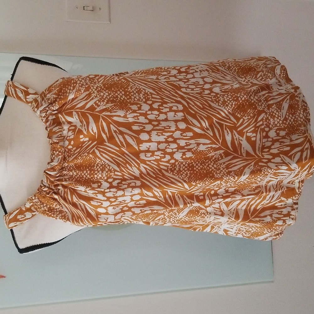 Christian Siriano linen top in size M